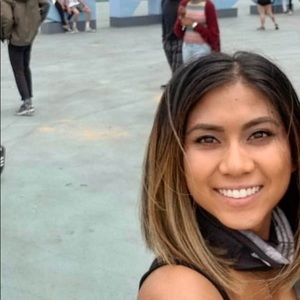 Meet your Posher, Chloe